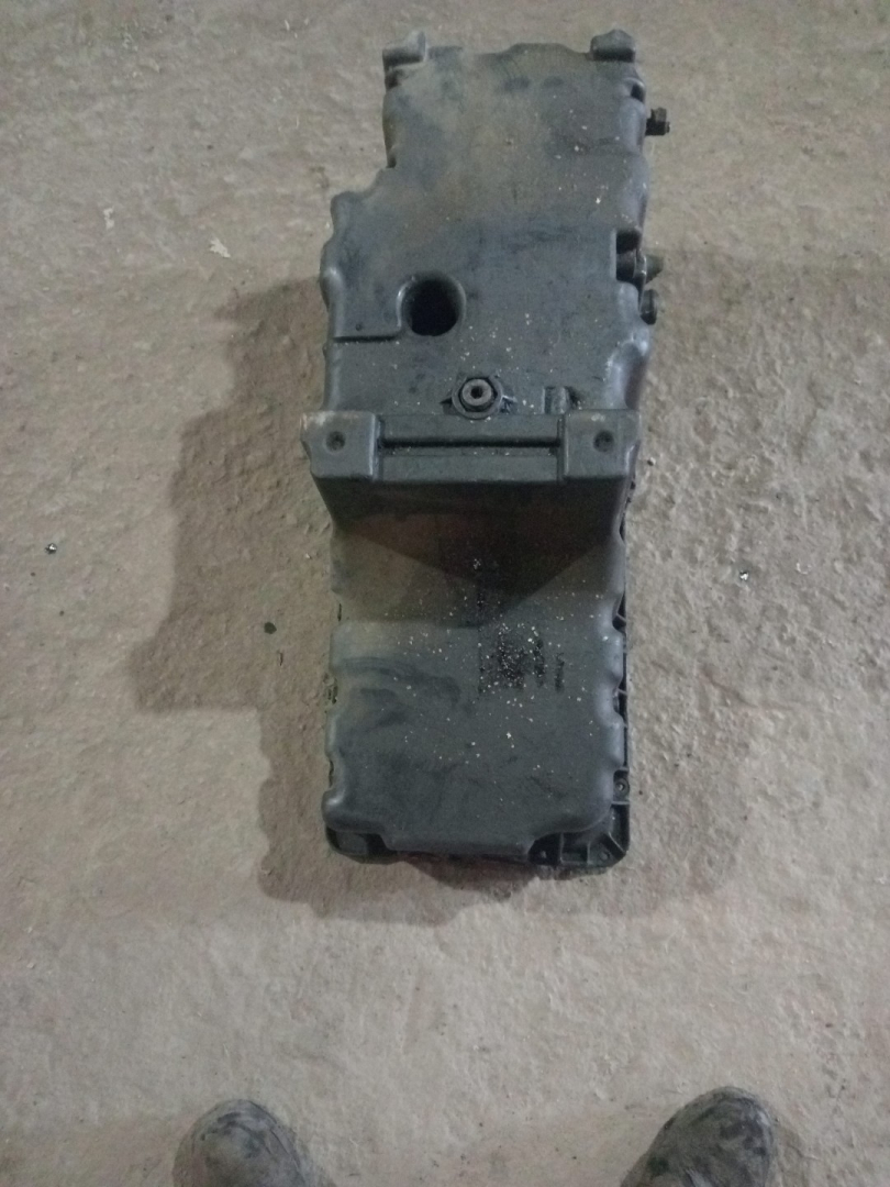 масляный поддон Mercedes-Benz Actros 1 поколение (MP1) (1996 - 2003) - фото №1