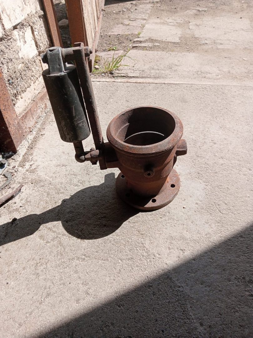 Колено турбины (чугунное) Mercedes-Benz Axor 1 поколение (2001 - 2004) - фото №1