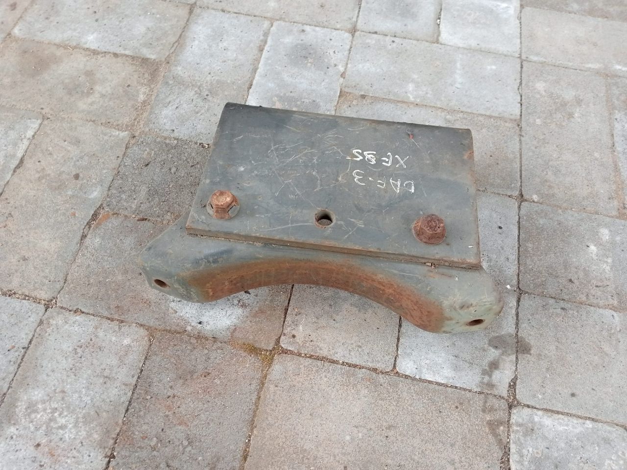 кронштейн (крепление) DAF, МКПП - фото №1