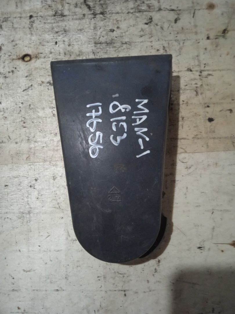 кронштейн зеркала кабины MAN L2000 1 поколение (1994 - 2001) - фото №1