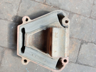 подушка крепления двигателя IVECO