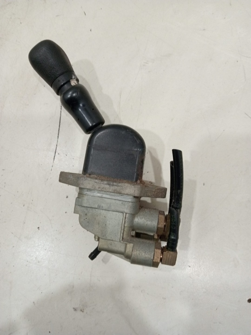 рычаг ручного тормоза (ручника) DAF XF 95 1 поколение (2002 - 2006), DPM90DA, DPM90DA - фото №1