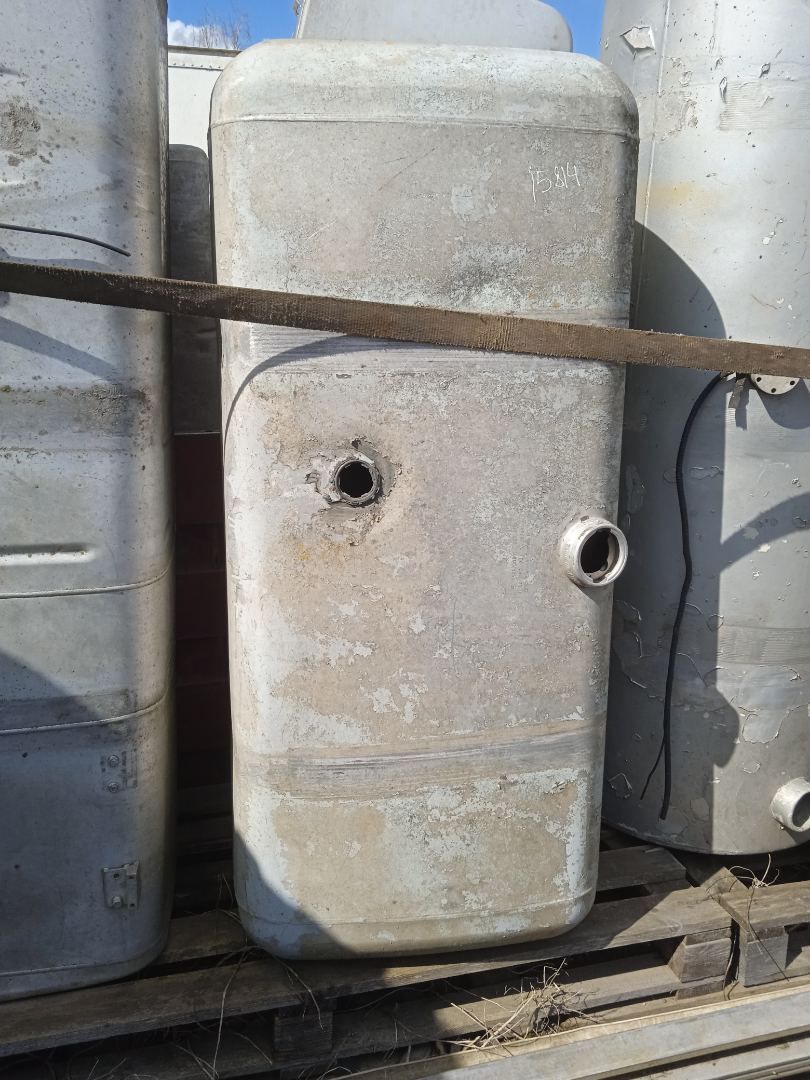 бак топливный Mercedes-Benz Actros 2 поколение (MP2) (2003 - 2008), A9424700901, 9424700901, A9344700001, 9344700001, A9344700401, 9344700401, 3754702601 - фото №1