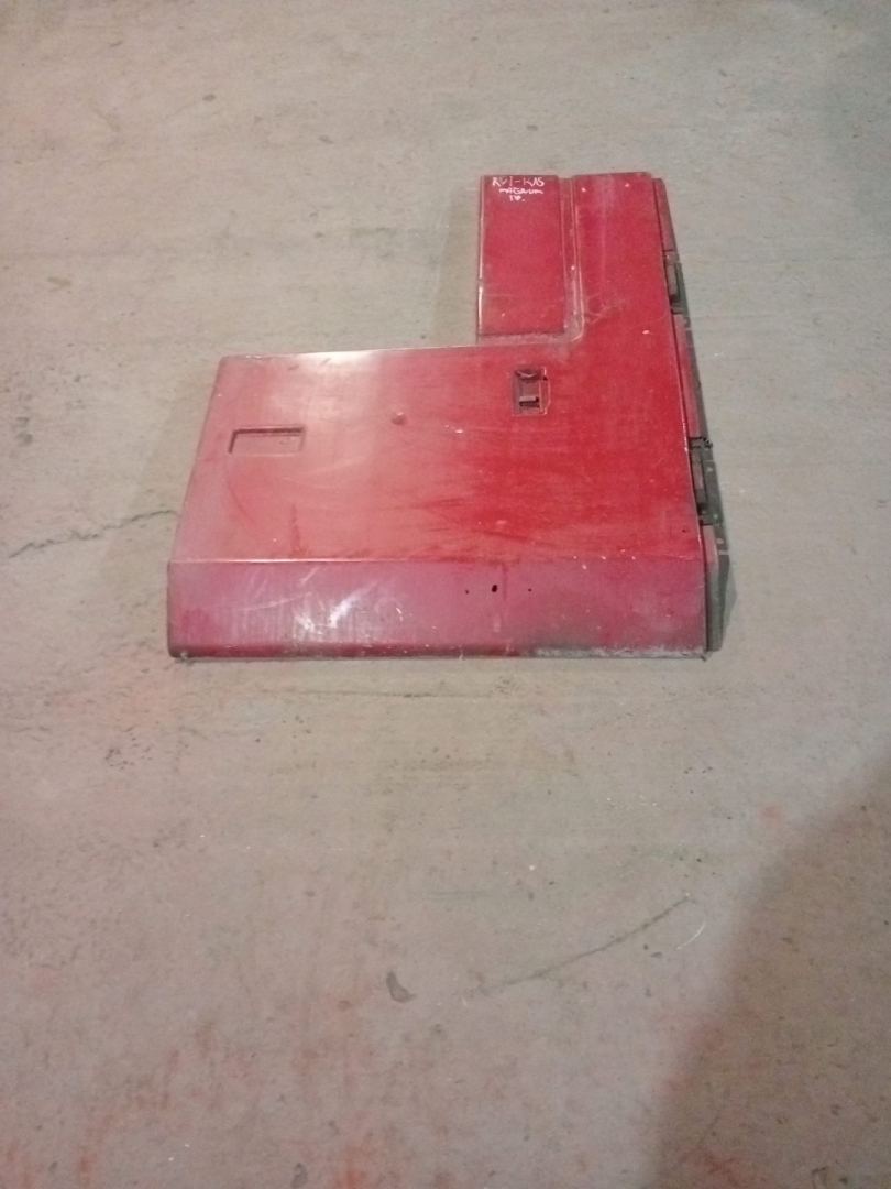 Боковая панель правая Renault Magnum 1 поколение (1990 - 1997) - фото №1