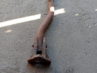 крепление ( кронштейн ) крыла Mercedes-Benz