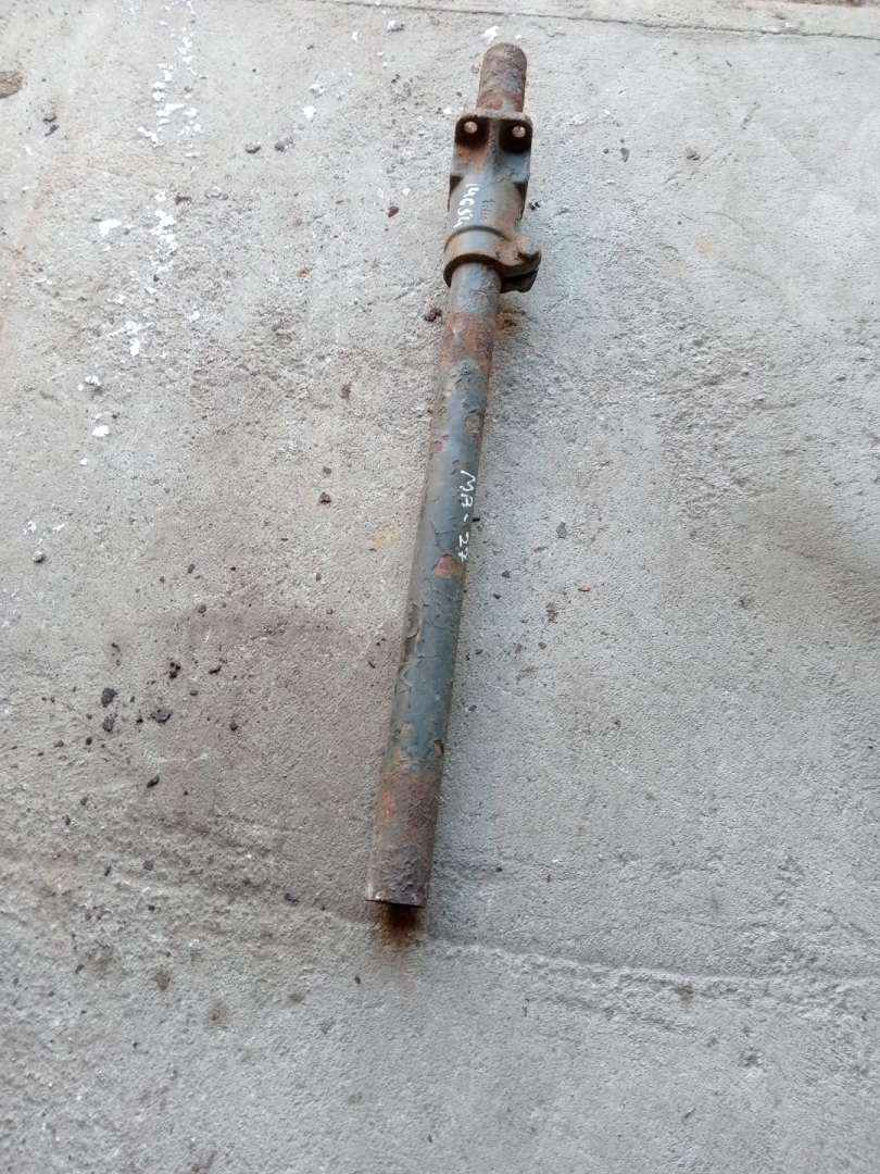 крепление ( кронштейн ) крыла Mercedes-Benz - фото №1