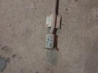 крепление ( кронштейн ) крыла Volvo FH 1 поколение (1993 - 1998)