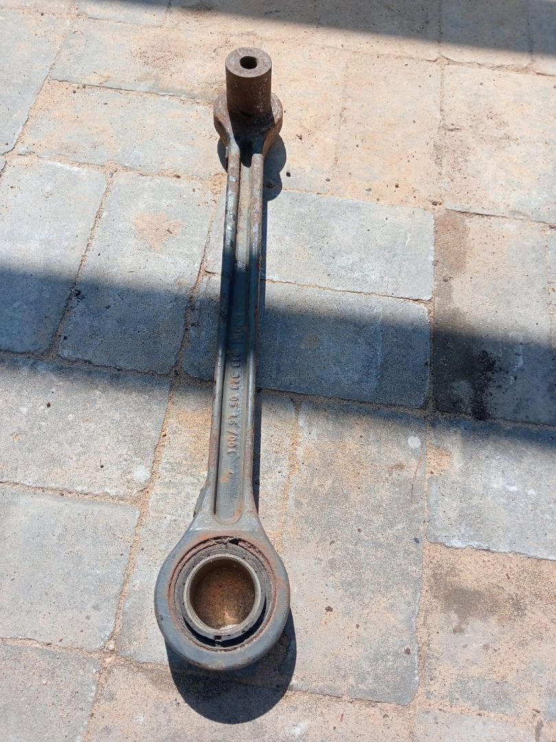 крепление стабилизатора / втулки стабилизатора Mercedes-Benz, 9433230516004 - фото №1