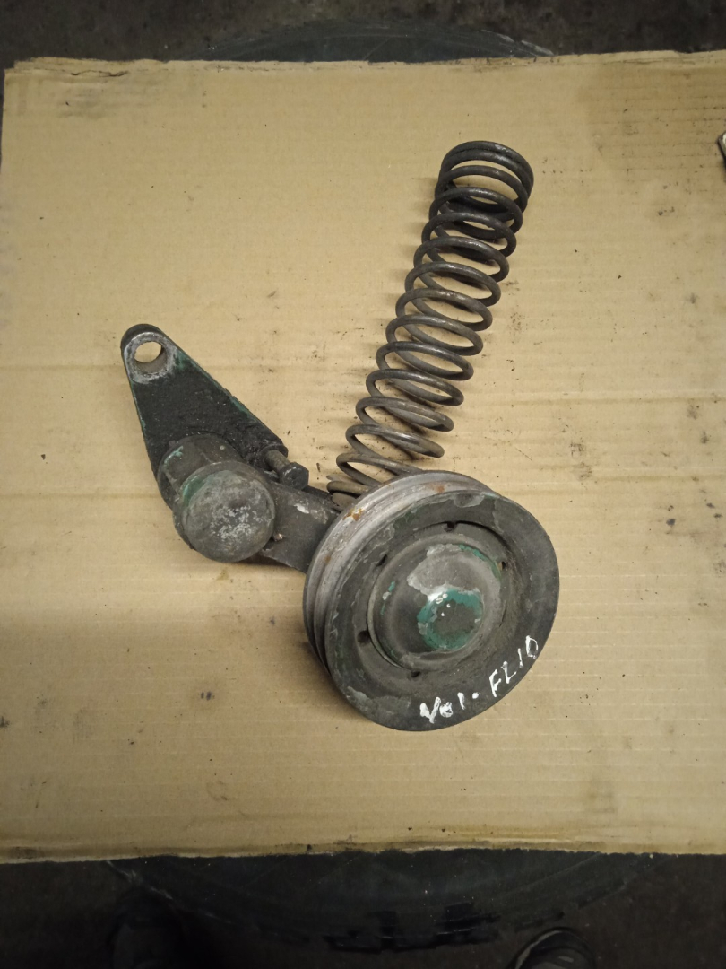 ролик натяжителя Volvo FL 1 поколение (1985 - 2006) - фото №1