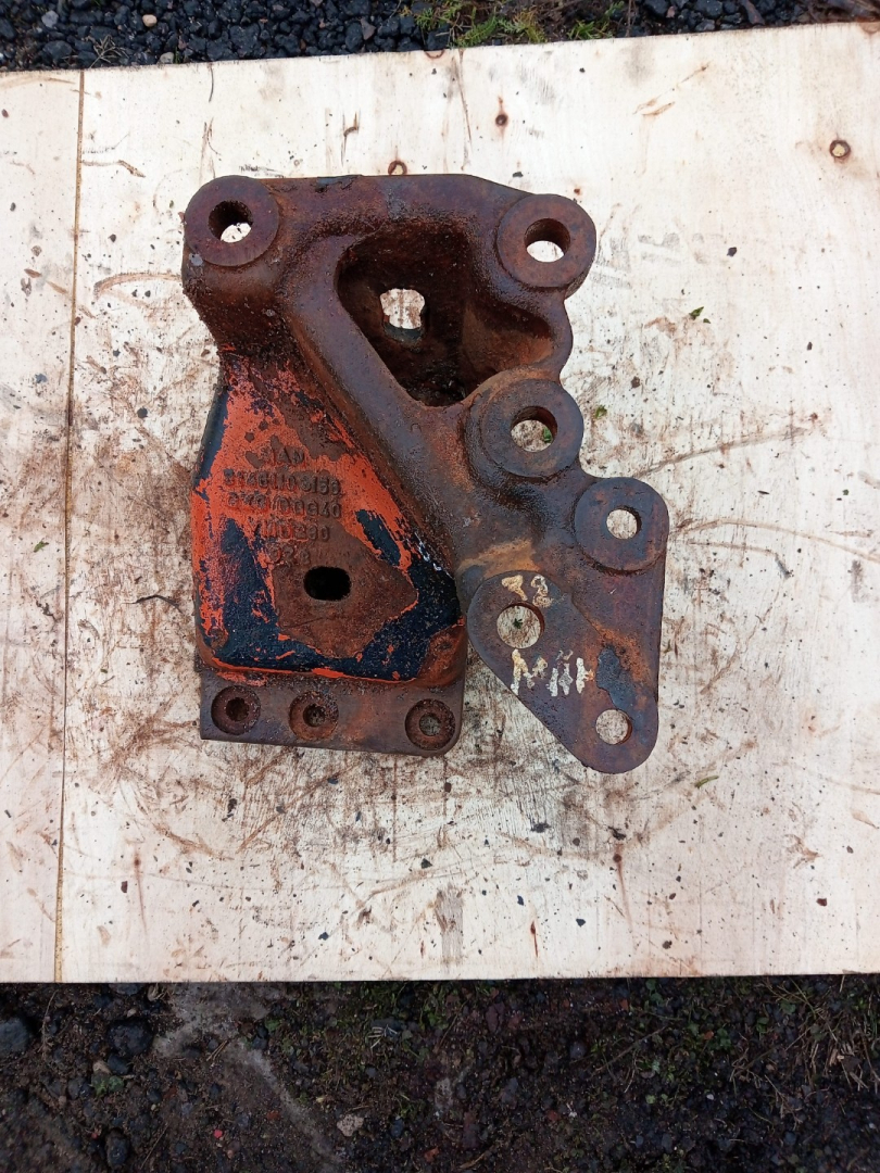 Кронштейн рулевого редуктора MAN TGA 1 поколение (2000 - 2008), GDi, седан - фото №1