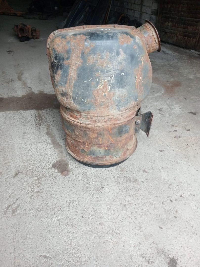 корпус воздушного фильтра Mercedes-Benz - фото №1