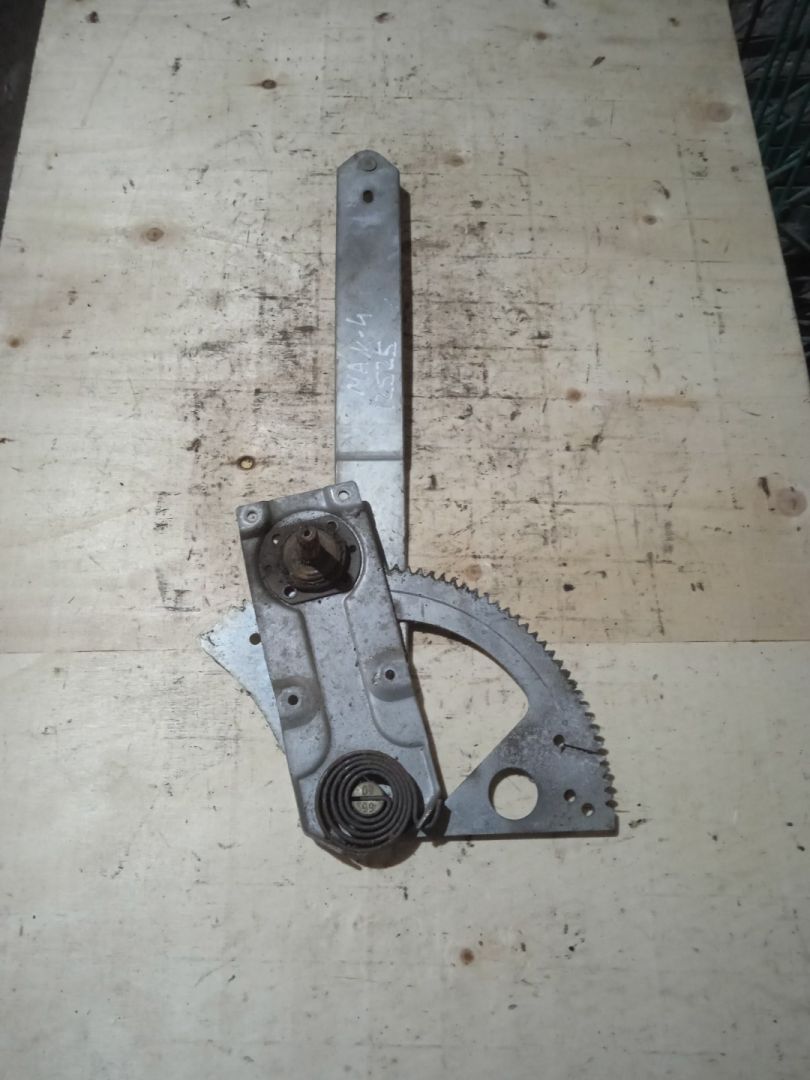 стеклоподъемник передний левый MAN L2000 1 поколение (1994 - 2001), 85626406011, 81626406031, 81626406037, 81626406041, 81626406047 - фото №1