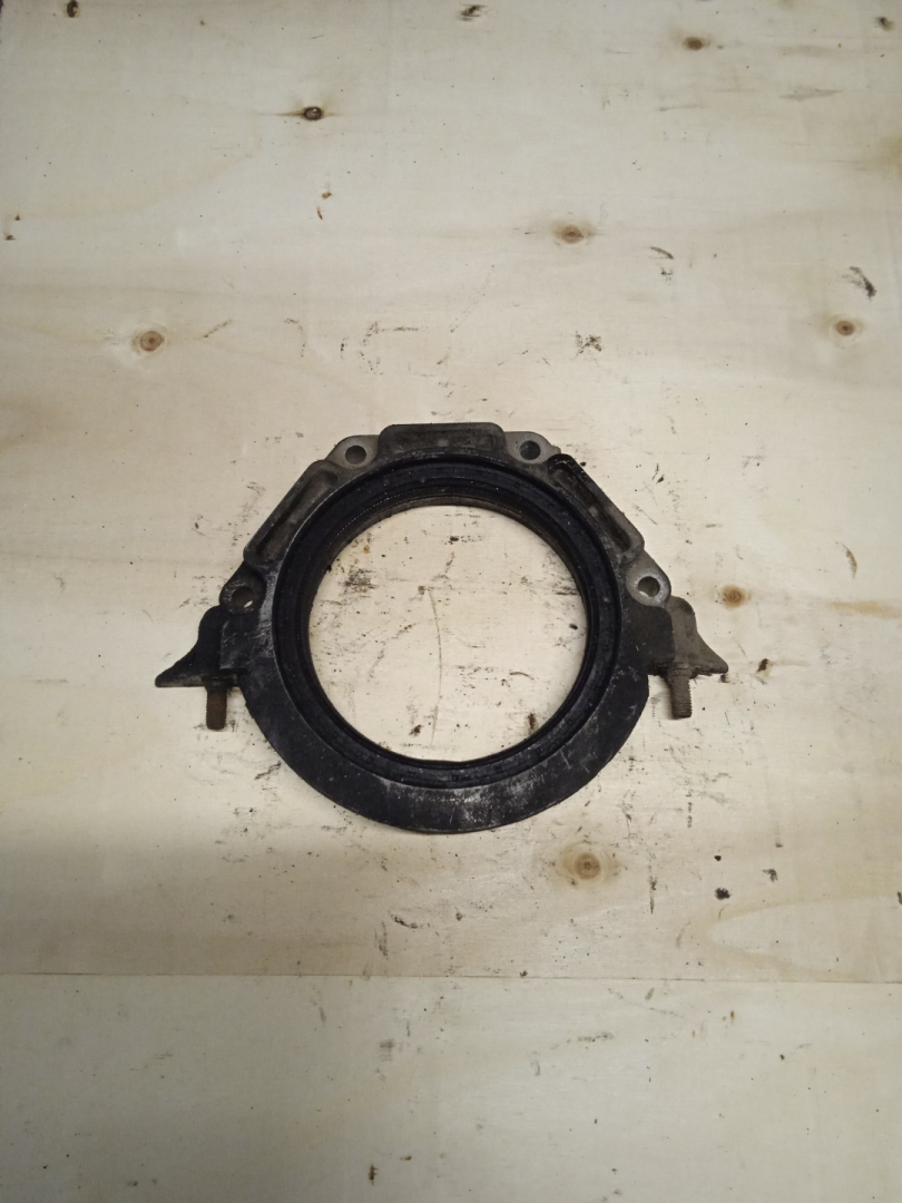 декоративная крышка двигателя IVECO EuroCargo 1 поколение (1991 - 2000) - фото №1