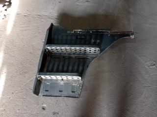 Подножка кабины Scania P