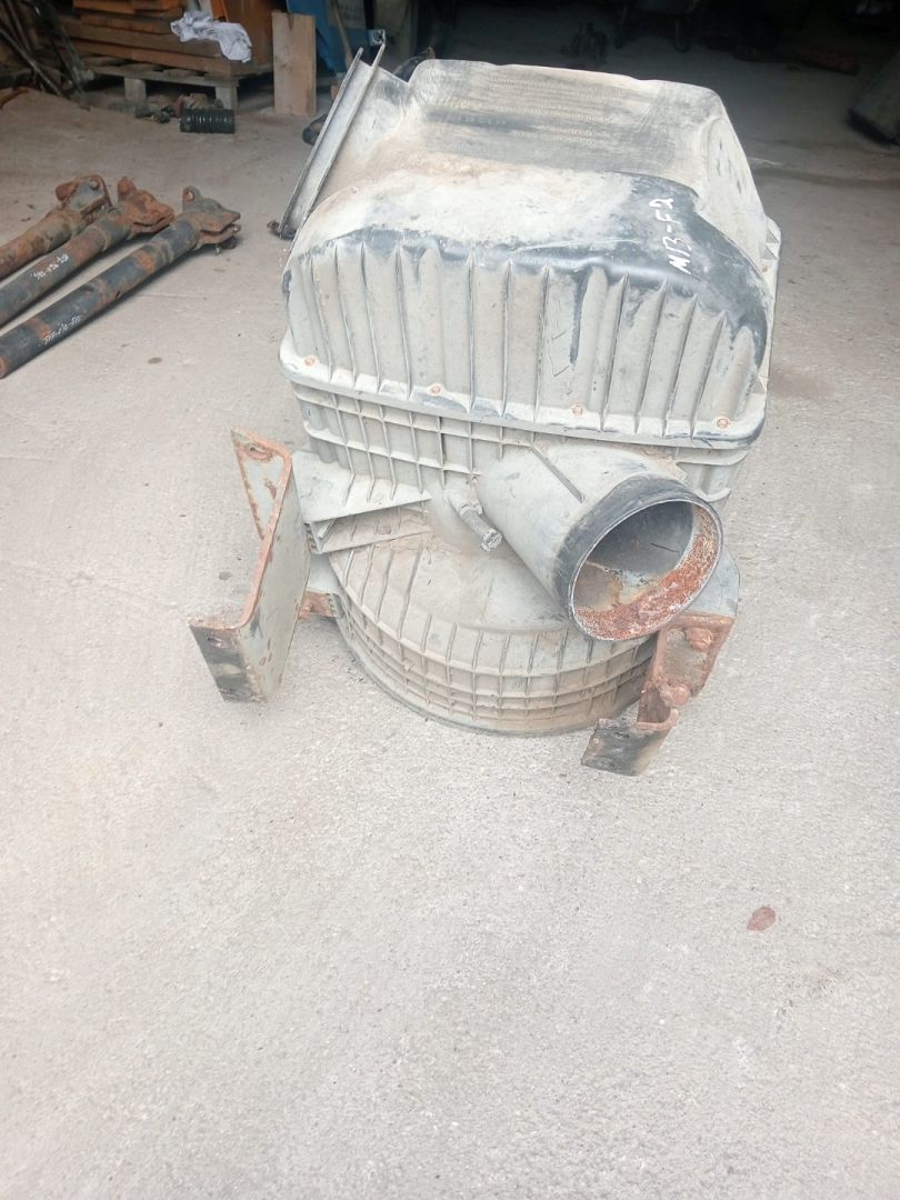 корпус воздушного фильтра Mercedes-Benz, 4401085905 - фото №1