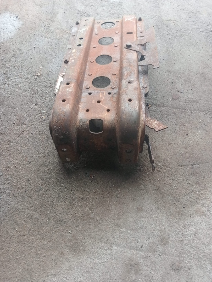 крепление ( кронштейн ) крыла MAN TGA 1 поколение (2000 - 2008) - фото №1