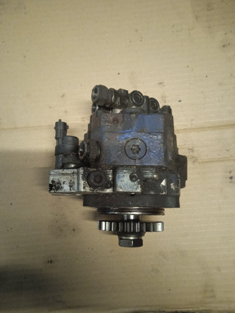 ТНВД IVECO EuroCargo 2 поколение (2001 - 2007), 4898921, 4897040, 1399464, 1703947, 4896958, 4898821, 0445020007 - фото №1