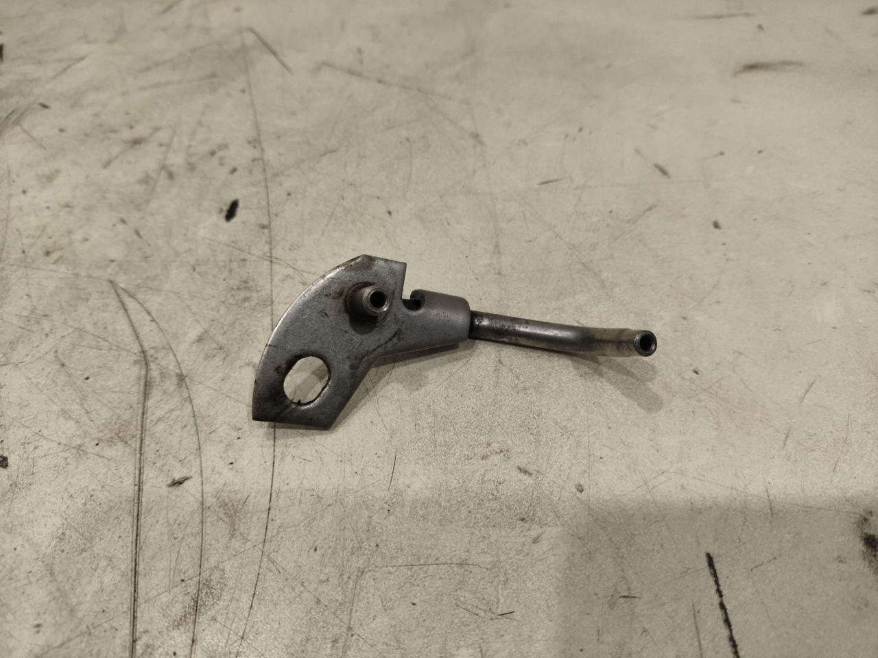 форсунка масляная Renault Magnum 3 поколение 2004 - фото №1