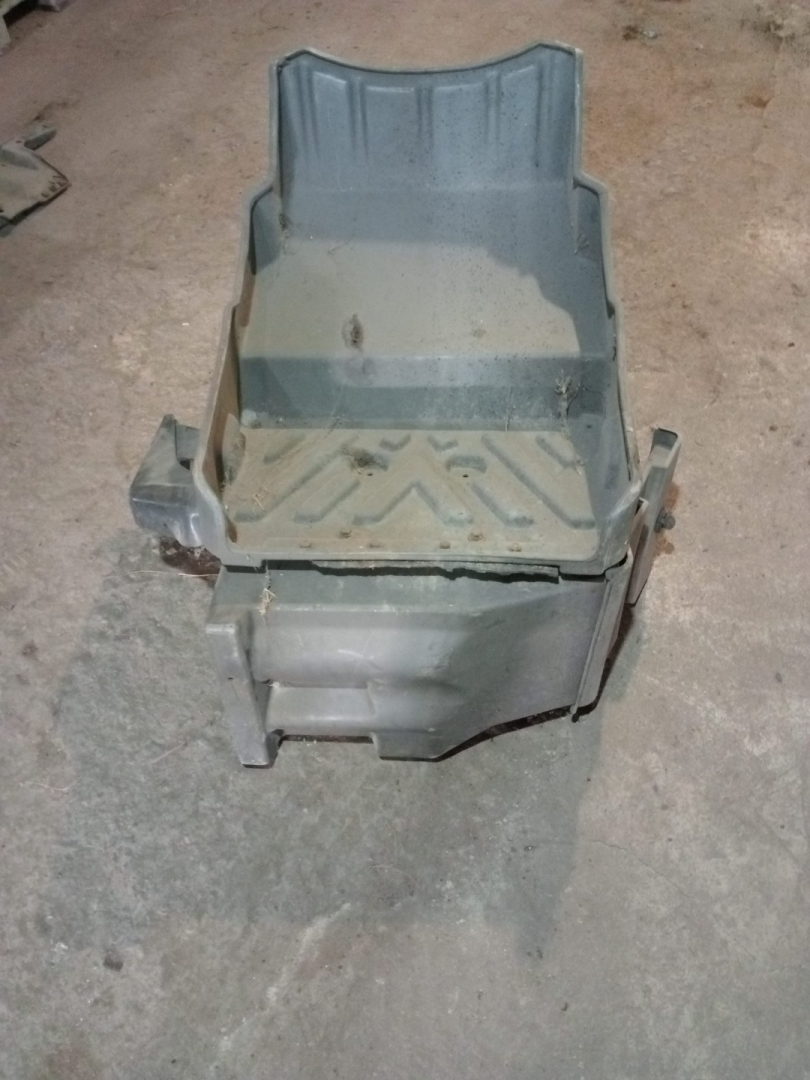 ящик под инструменты Mercedes-Benz Atego 1 поколение (1998 - 2013) - фото №1