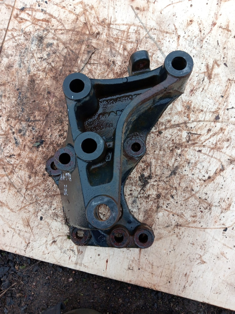 Кронштейн рулевого редуктора MAN TGA 1 поколение (2000 - 2008), GDi, седан - фото №1