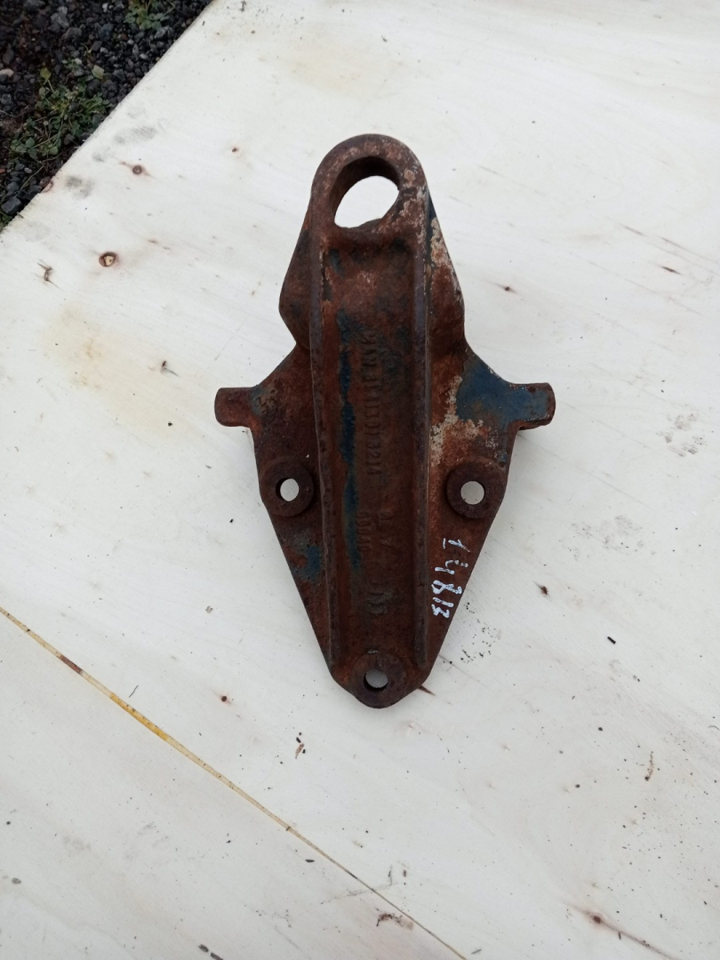 кронштейн рессоры MAN F90 1 поколение (1986 - 1997), 81413013214 - фото №1