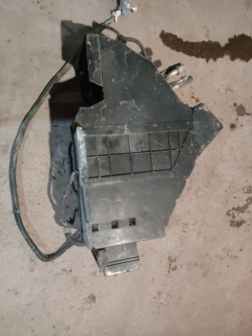 отопитель в сборе (печка) Renault Magnum 1 поколение (1990 - 1997), 95.049.13.117 - фото №1