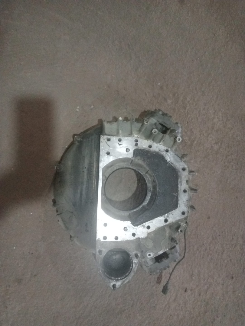 кожух маховика DAF XF 95 1 поколение (2002 - 2006) - фото №1