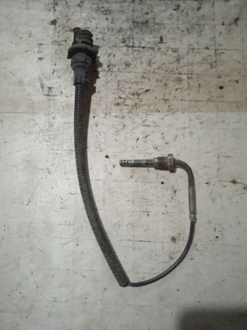 датчик загрязнения воздуха Mercedes-Benz Actros 3 поколение (MP3) (2008 - 2025), A0061530628 - фото №1