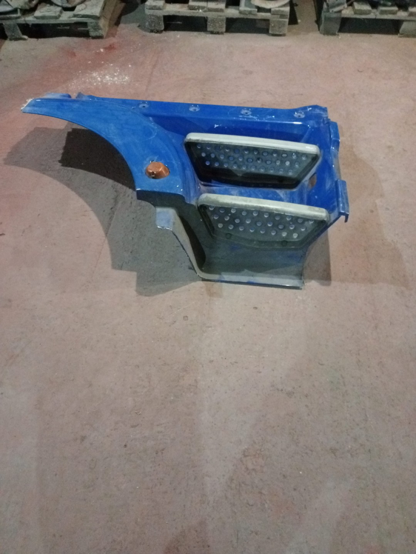 подножка MAN TGA 1 поколение (2000 - 2008) - фото №1