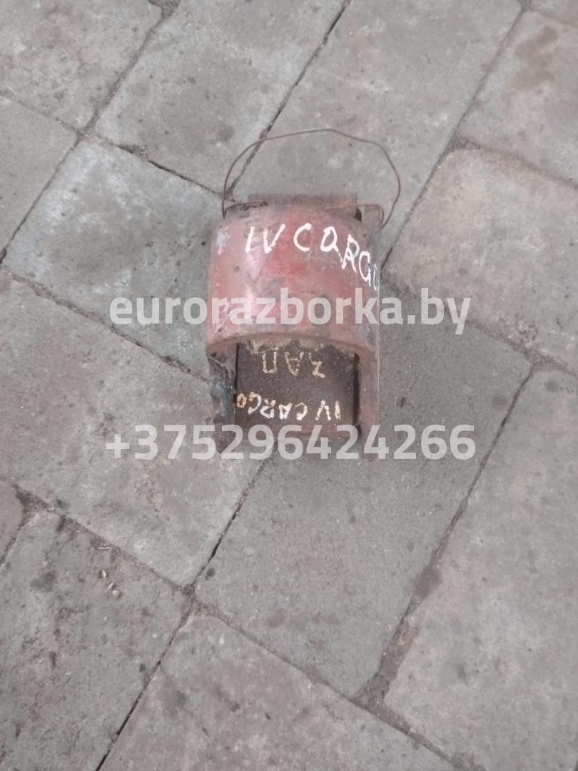 крепление стабилизатора / втулки стабилизатора IVECO EuroCargo 1 поколение (1991 - 2000), 2-SHTUKI - фото №1