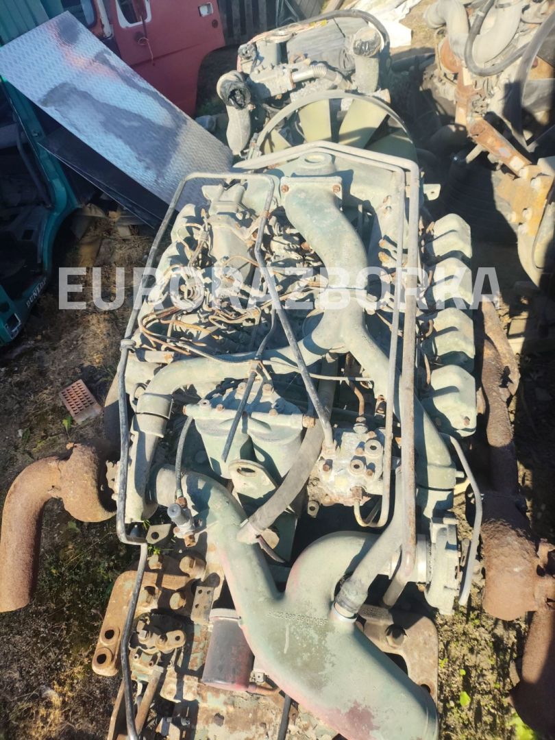 двигатель Mercedes-Benz 4x2 - фото №1