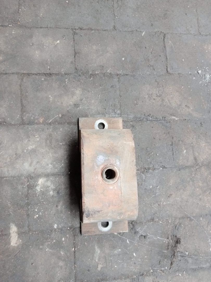 подушка крепления двигателя Renault Magnum 1 поколение (1990 - 1997), 5010094716 - фото №1