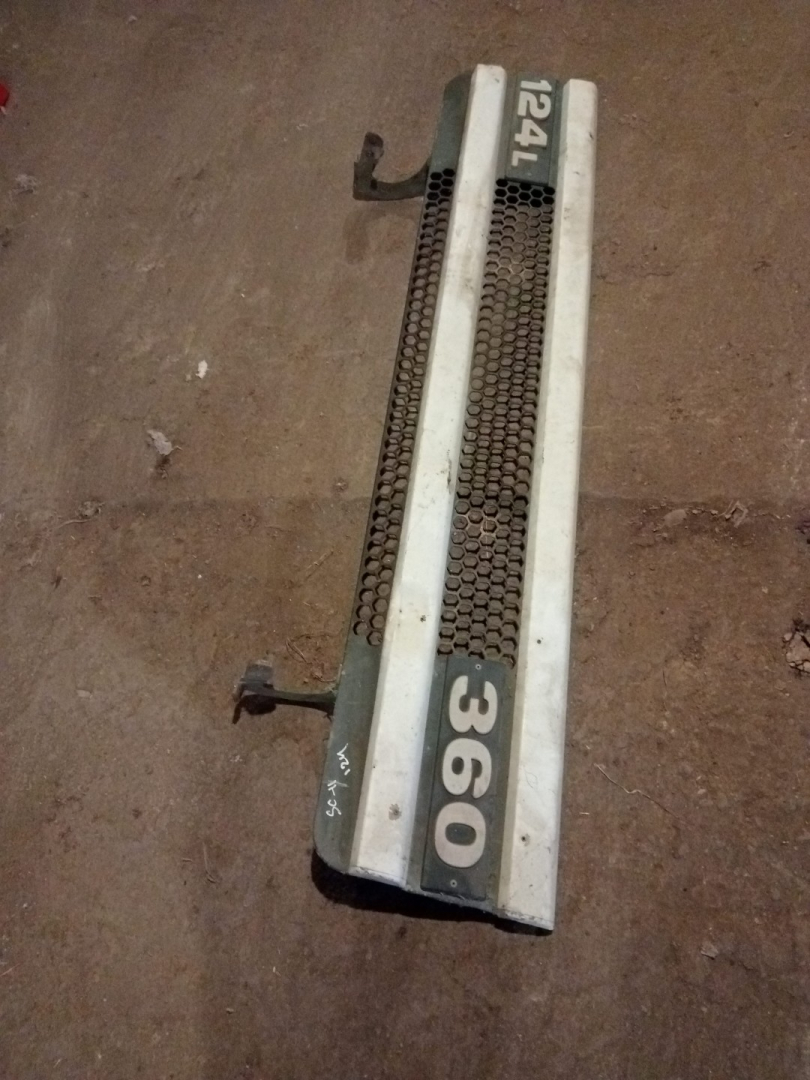 решетка капота Scania 124 1 поколение (1996 - 2004) - фото №1