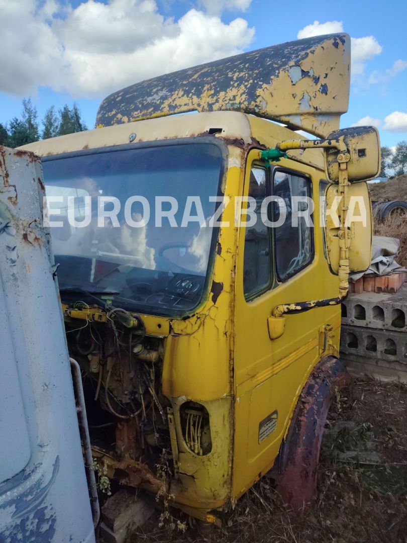 кабина Mercedes-Benz 4x2 - фото №1