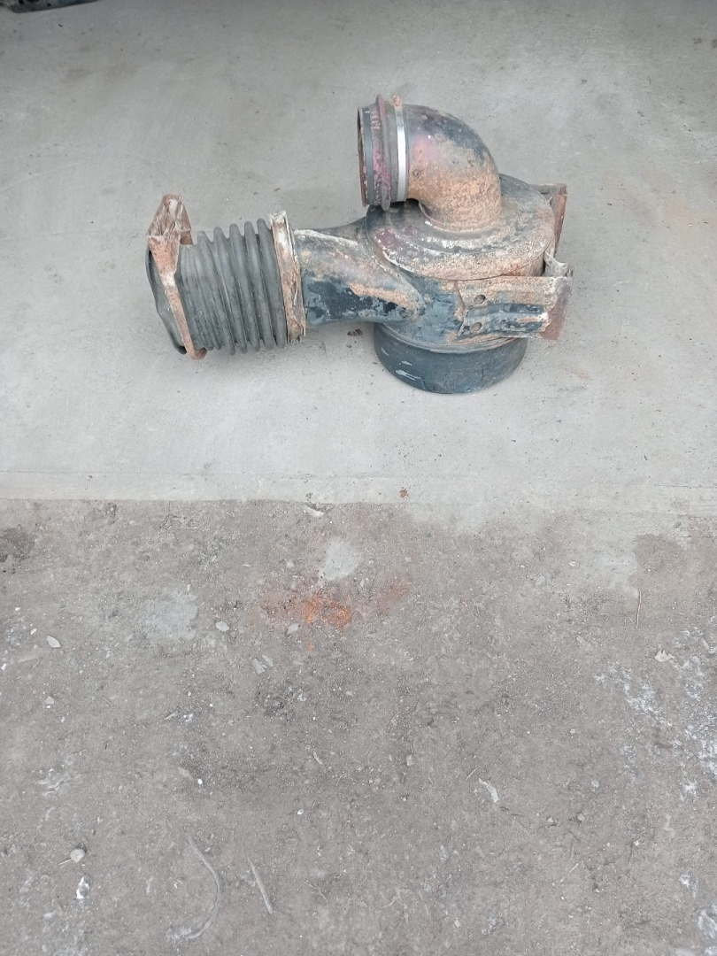 корпус воздушного фильтра Mercedes-Benz - фото №1