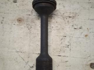 болт Mercedes-Benz, 4421840071