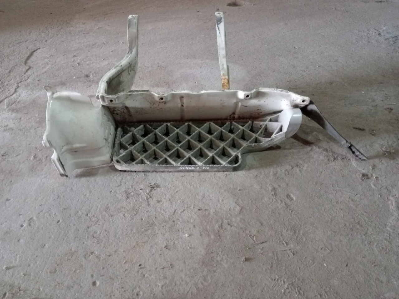 Подножка кабины Scania 144 1 поколение (1995 - 2004) - фото №1