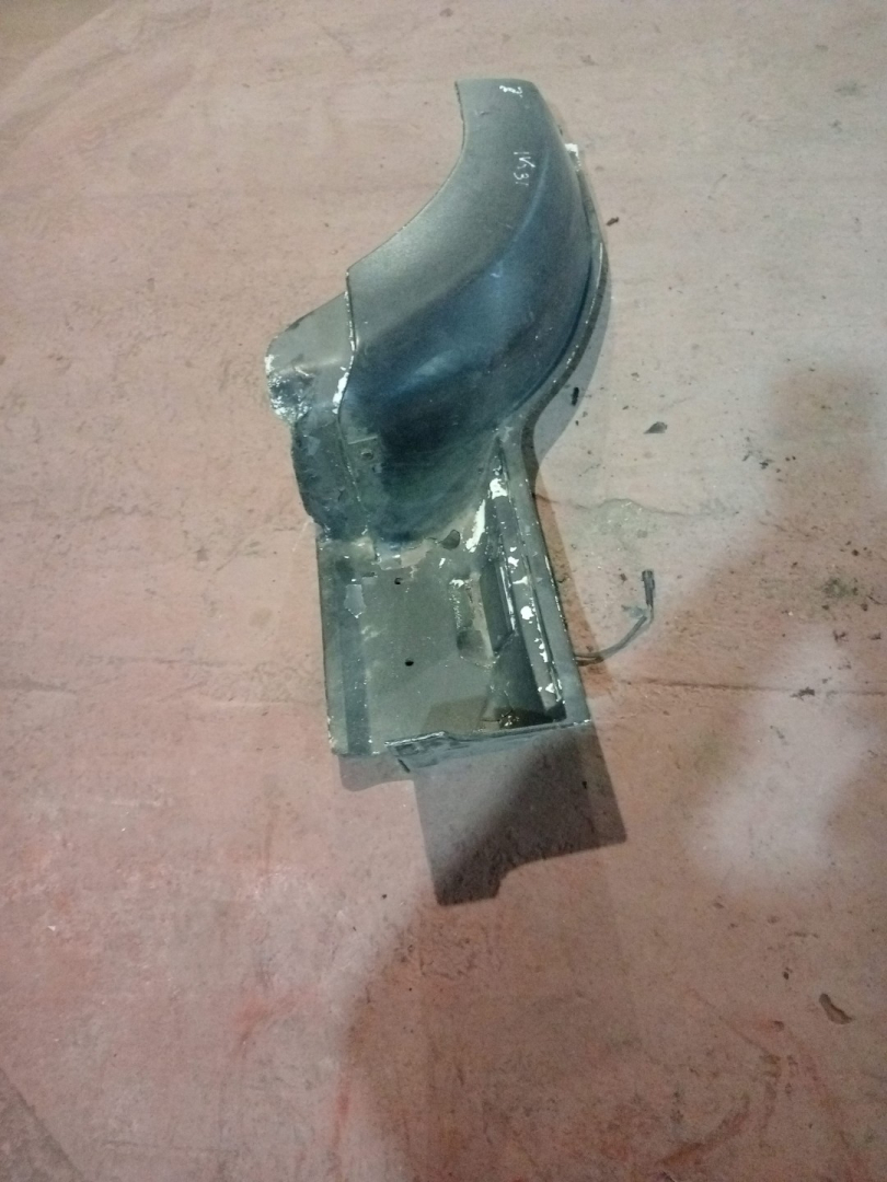 Подножка кабины IVECO EuroTech 1 поколение (1991 - 1999) - фото №1