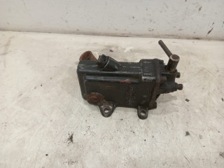 насос подъёма кабины Mercedes-Benz