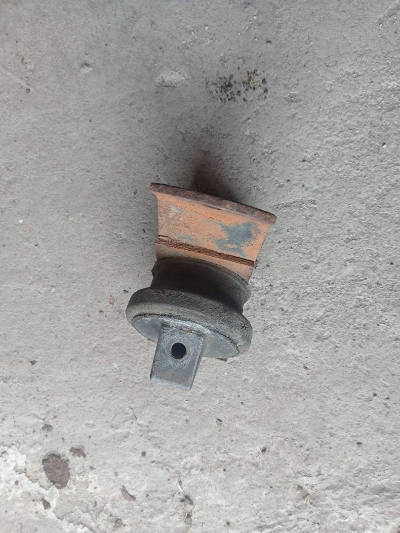 подушка крепления двигателя MAN, 81415060096 - фото №1