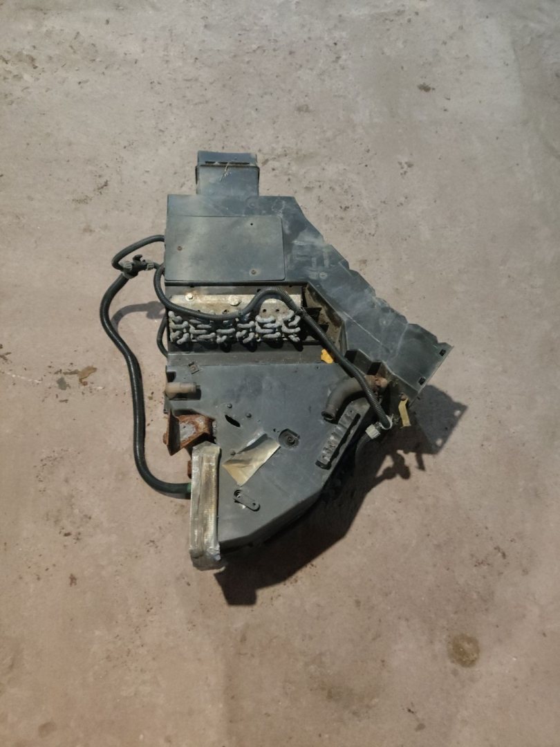 отопитель в сборе (печка) Renault Magnum 1 поколение (1990 - 1997), 95.049.13.117 - фото №1