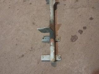 крепление ( кронштейн ) крыла Scania