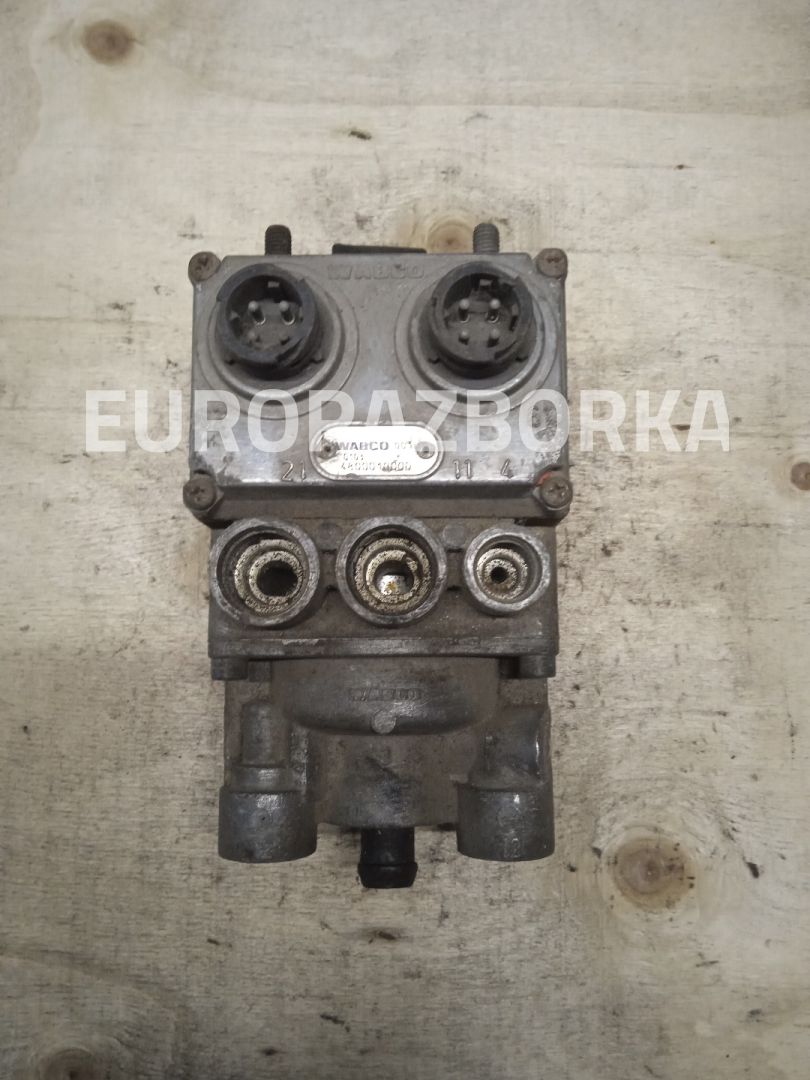 кран главный тормозной Mercedes-Benz Actros 1 поколение (MP1) (1996 - 2003), 4800010000 - фото №1