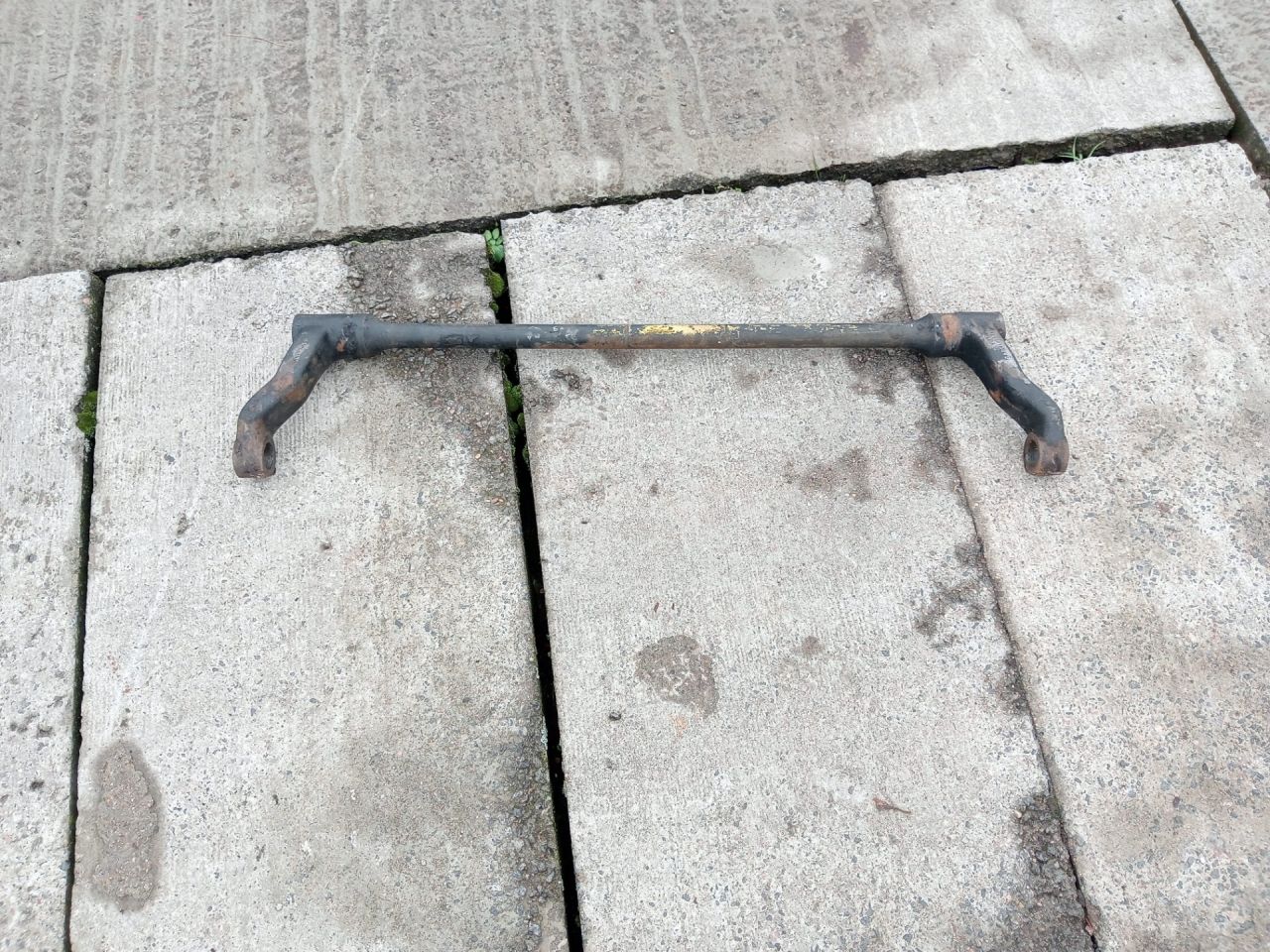 стабилизатор кабины Mercedes-Benz Atego 1 поколение (1998 - 2013), 6218910156, 6218910056 - фото №1