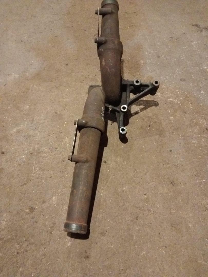 коллектор выпускной Scania 144 1 поколение (1995 - 2004) - фото №1