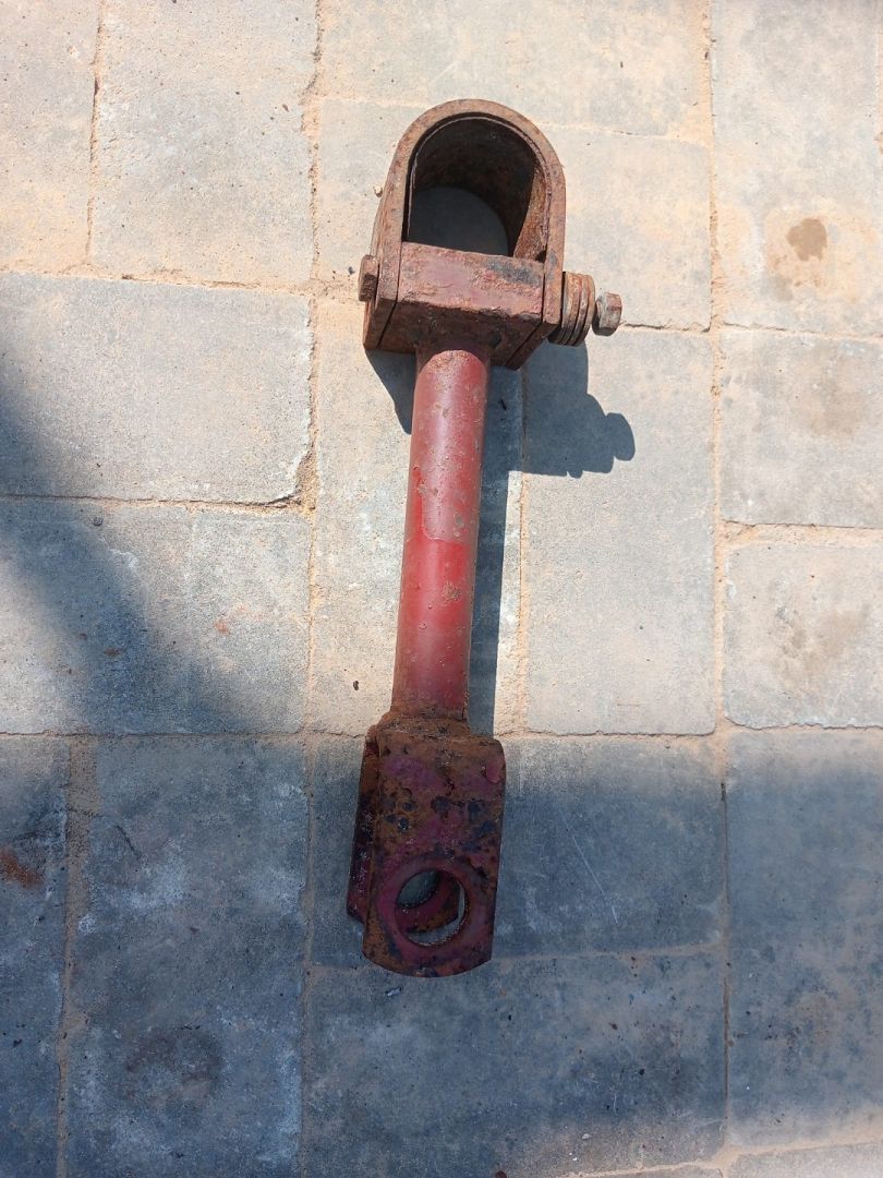 крепление стабилизатора / втулки стабилизатора IVECO EuroCargo 1 поколение (1991 - 2000), бензин - фото №1