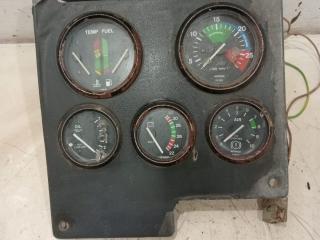 щиток приборов (приборная панель) Volvo, бензин