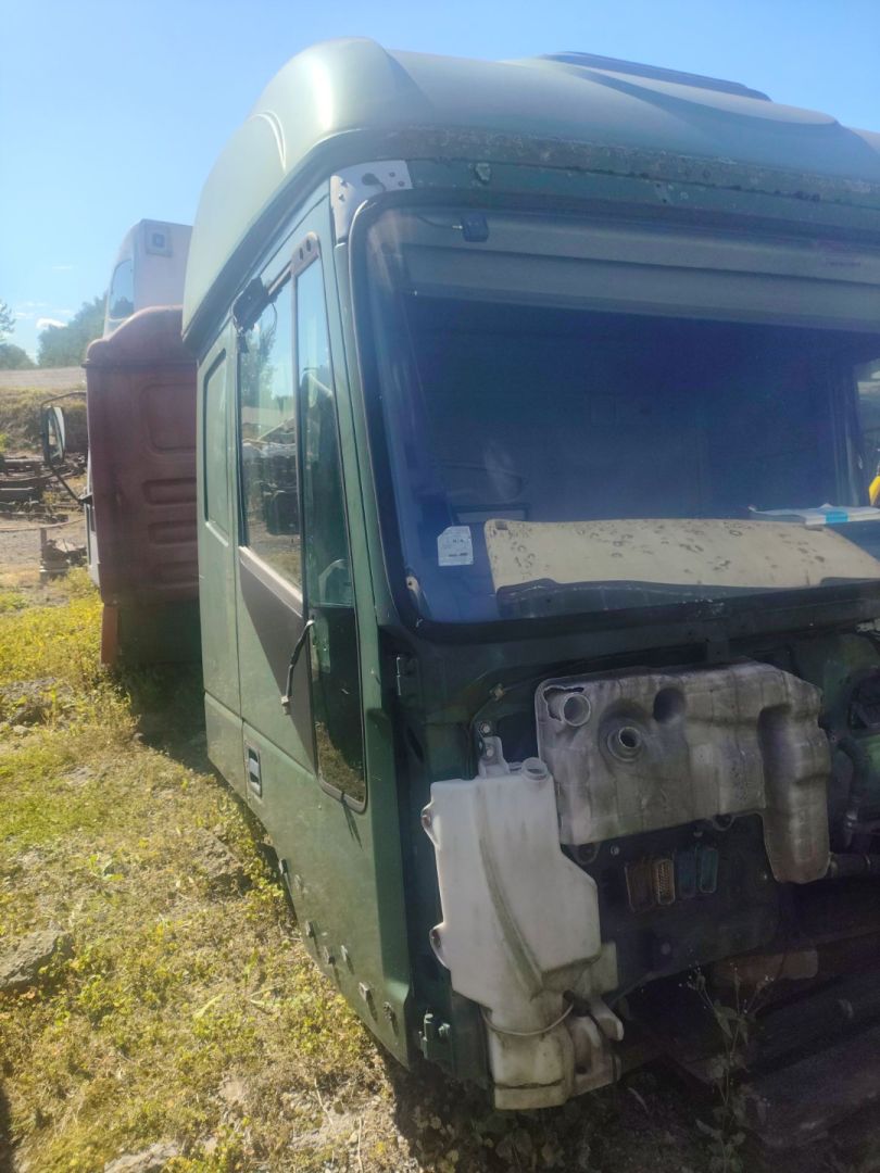 кабина IVECO Stralis 1 поколение (2002 - 2006) - фото №1