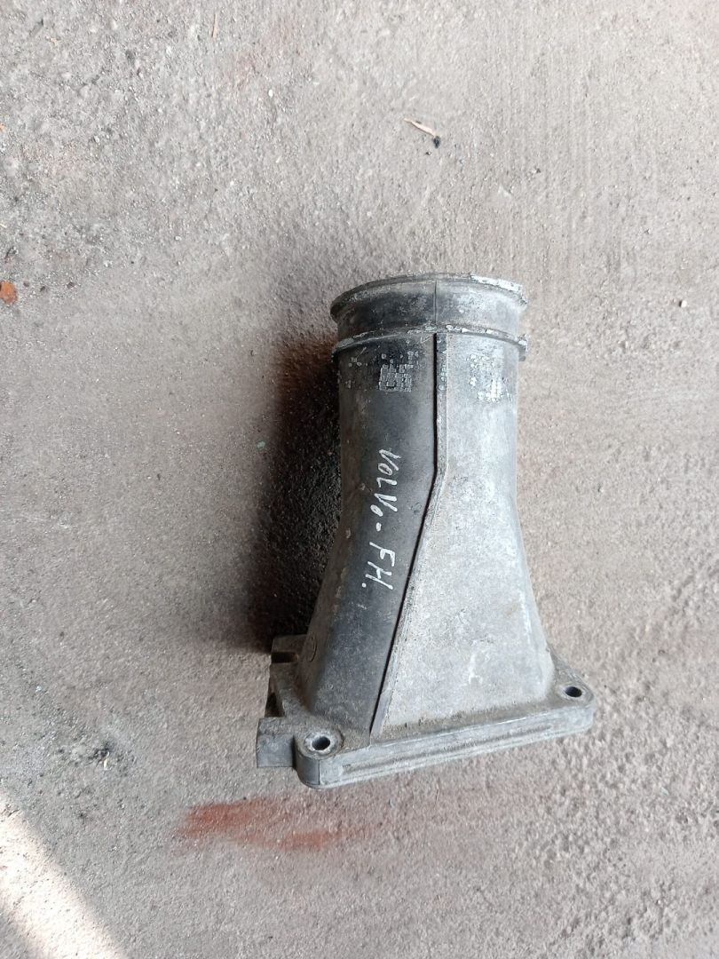 патрубок (трубопровод, шланг) Volvo FH 1 поколение (1993 - 1998) - фото №1