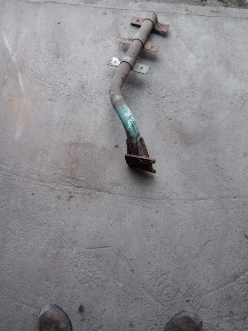 крепление ( кронштейн ) крыла Mercedes-Benz Actros 1 поколение (MP1) (1996 - 2003) - фото №1